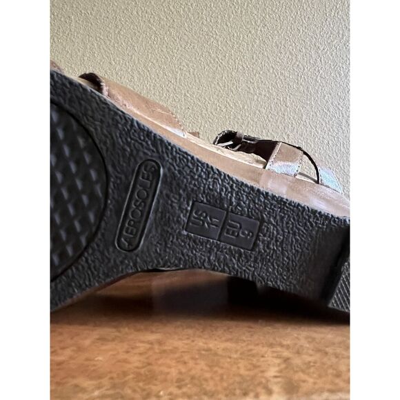 Aerosoles Leather Wedge 11 - Picture 6 of 7